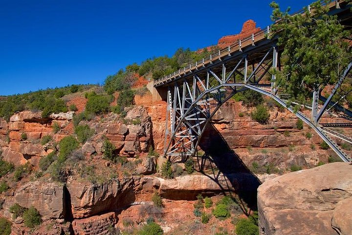 Oak Creek Canyon Jeep Tour from Sedona - Photo 1 of 6